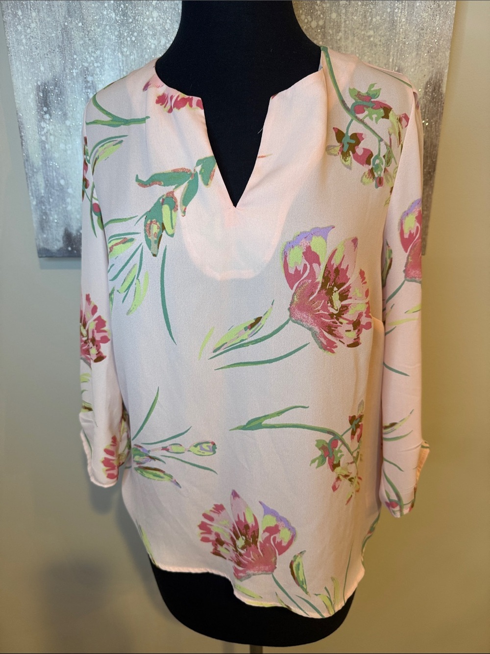 DR 2 Women's Pink Floral Split-Neck Blouse size small NWT